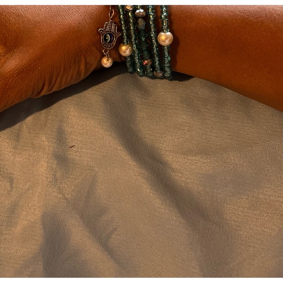 Crystal Memory bracelet and earring set! - Picture 12 of 13